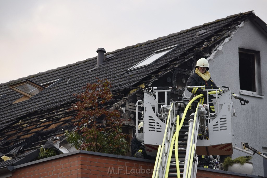 Feuer 2 Y Koeln Suerth Elisabeth Selbertstr P174.JPG - Miklos Laubert